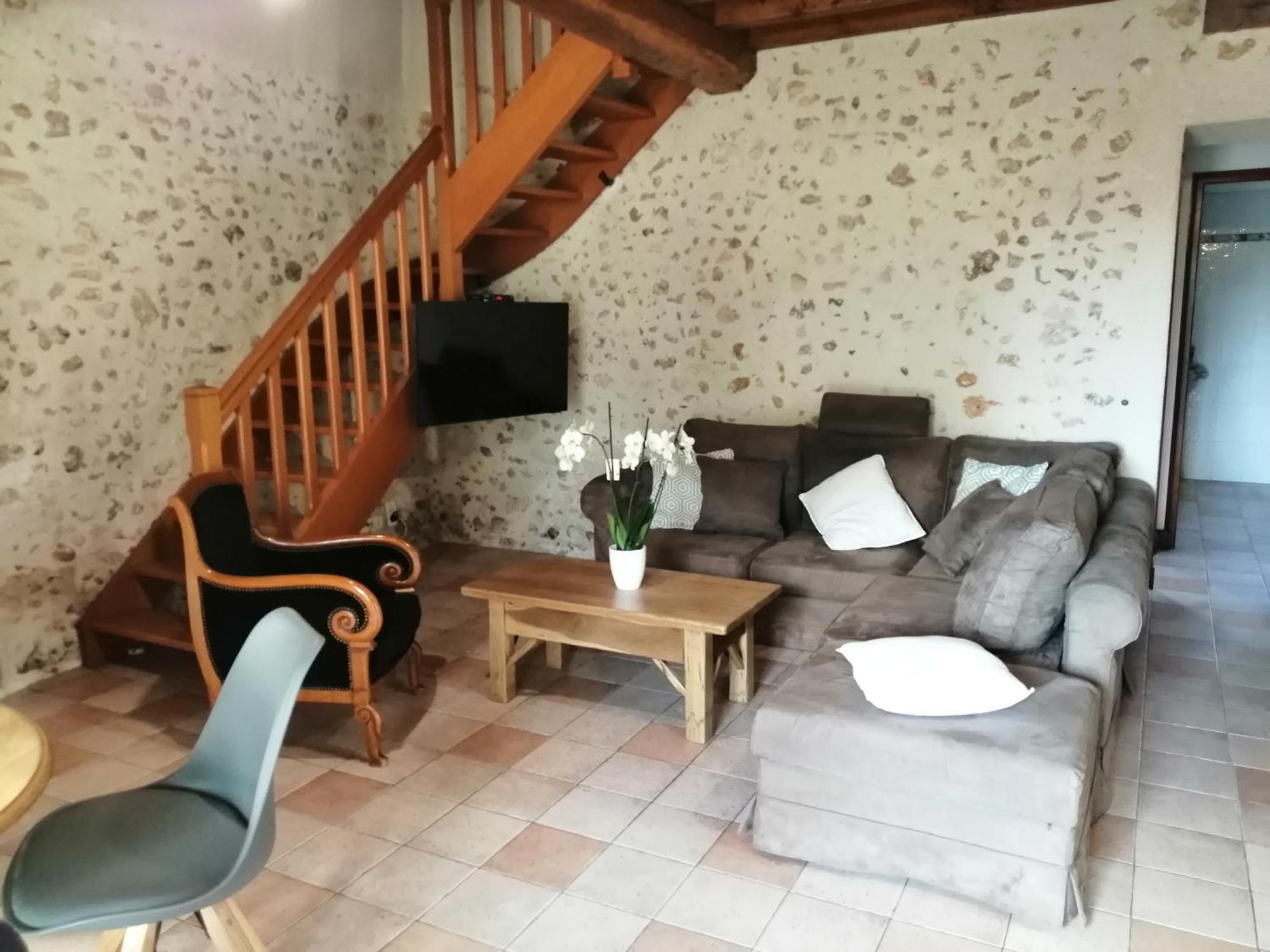 Gite Les Mareillauds - Piscine Salon Room photo