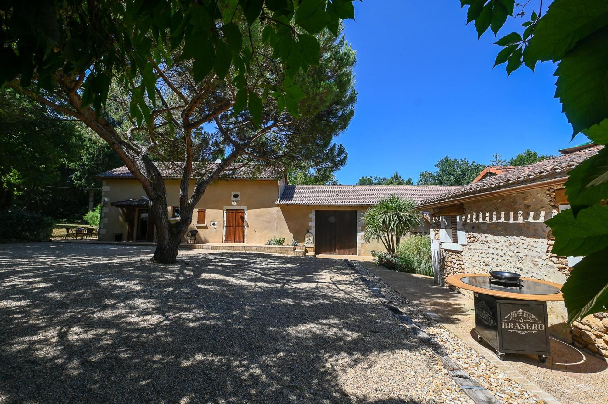 Gite Les Mareillauds - Piscine Salon Exterior photo